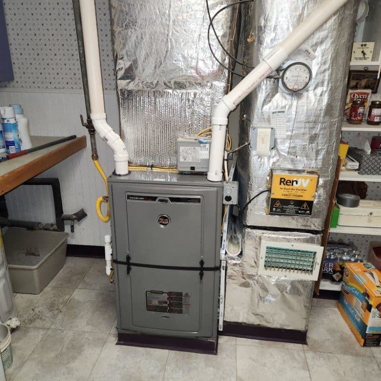 Gas furnace with RenUV in-duct air purifier and manometer installed by KelAire HVAC